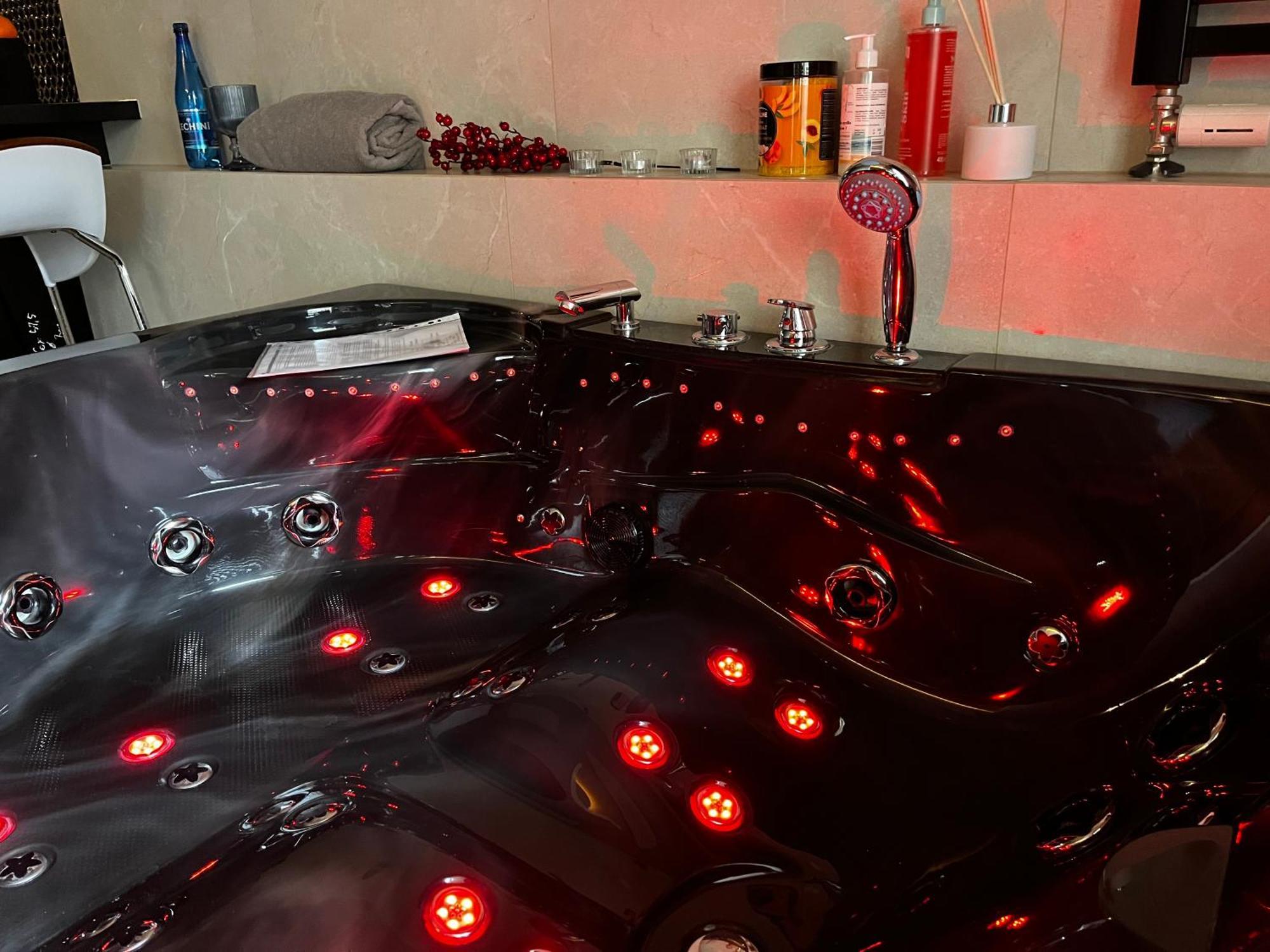 Jacuzzi Rakowicka Top Apartments Krakkó Kültér fotó